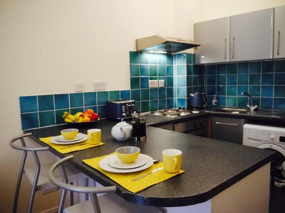 Fabulous Location, One Bedroom West End Flat, Just Off Byres Rd, Close To Sec & Hydro Glasgow Eksteriør billede